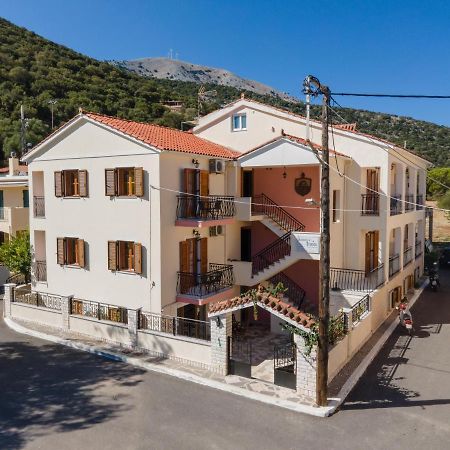 Alexatos Studios & Apartments Agia Efimia Exterior photo