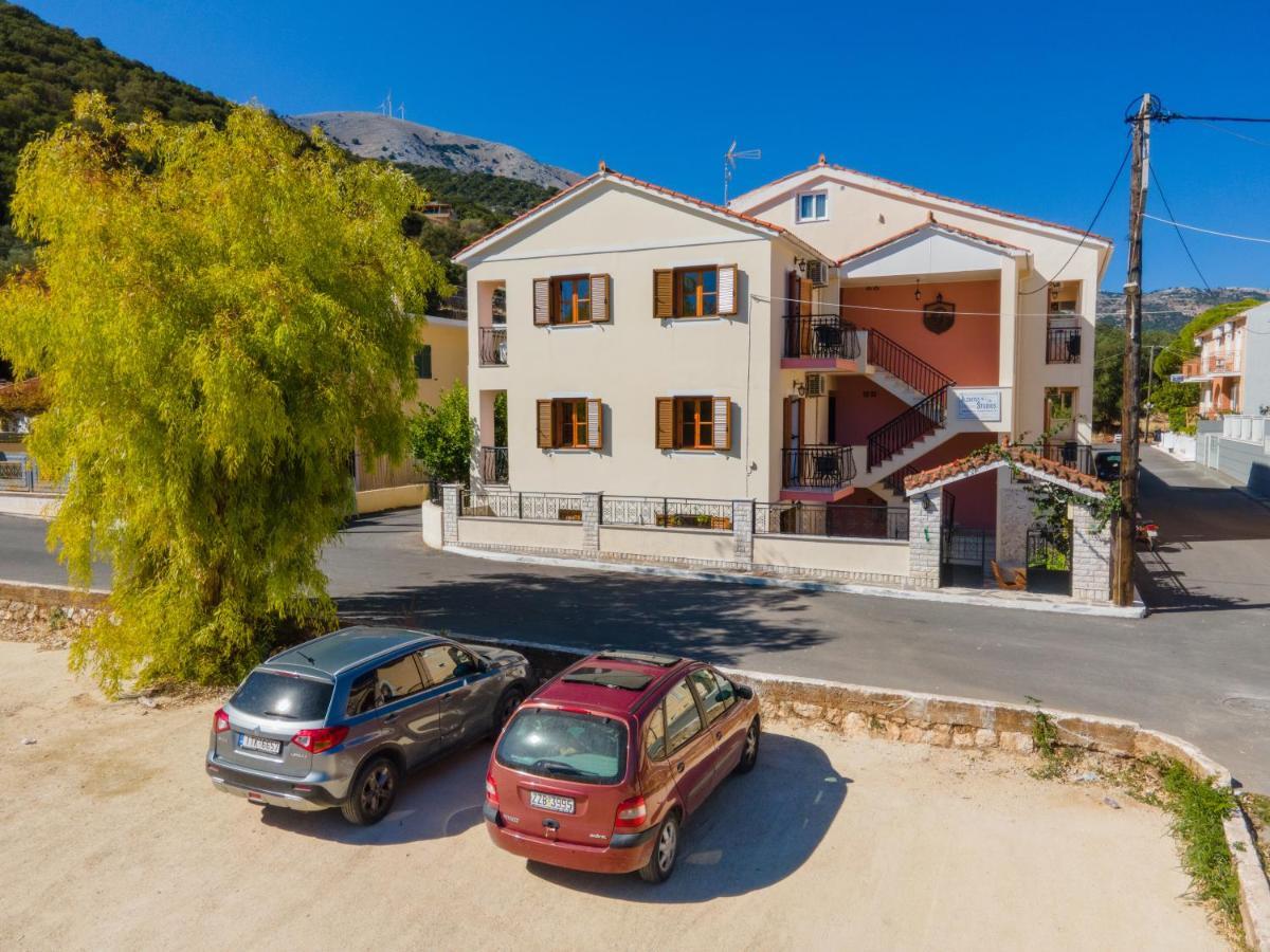 Alexatos Studios & Apartments Agia Efimia Exterior photo